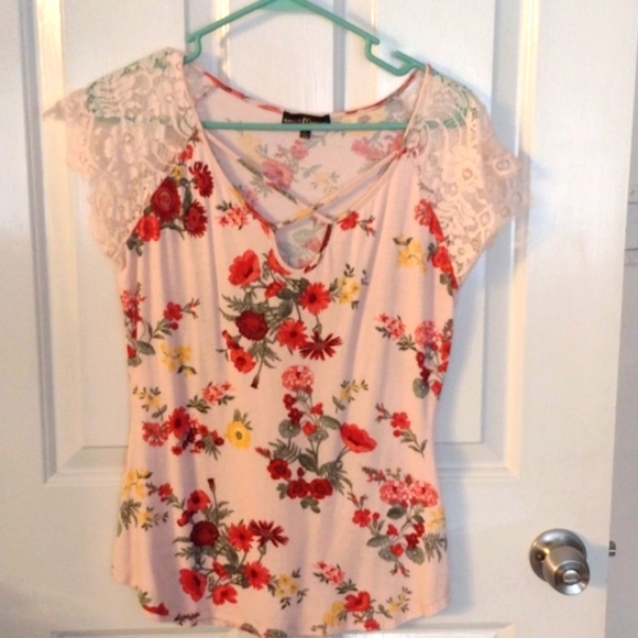 Almost Famous Tops - Pink flower shirt